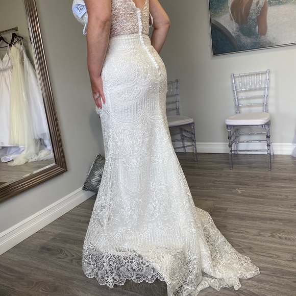 Beautiful Mon Cheri, Bohemian Lace and Tulle Gown - Picture 3 of 6